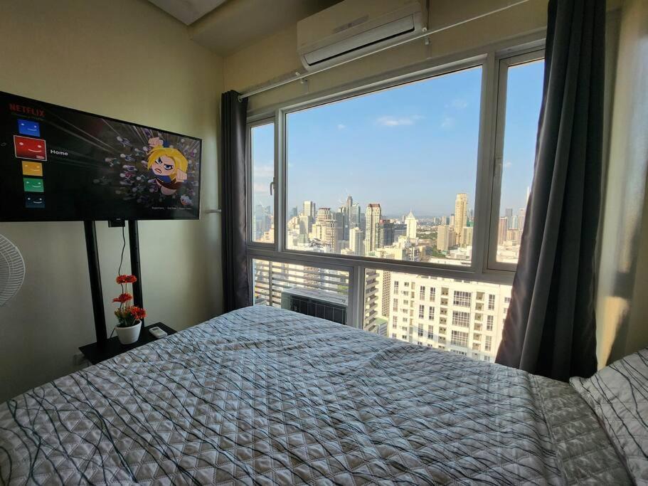 Makati Penthouse With Stunning City Skyline View Manila Exterior foto