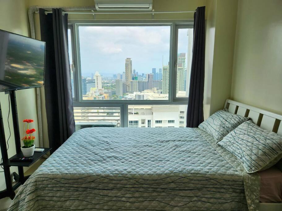 Makati Penthouse With Stunning City Skyline View Manila Exterior foto